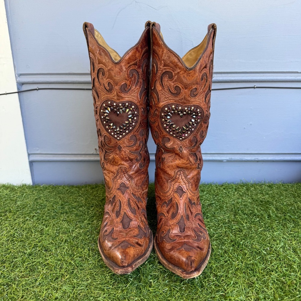 Vtg Corral Cowboy Boots Womens Size 7.5 M Leather Heart Studded Western C1110